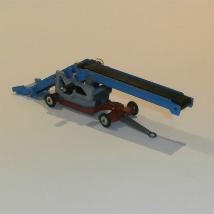 Corgi Toys Gift Set 47 Farm Elevator Conveyor Trailer with Working Belts - Image 5